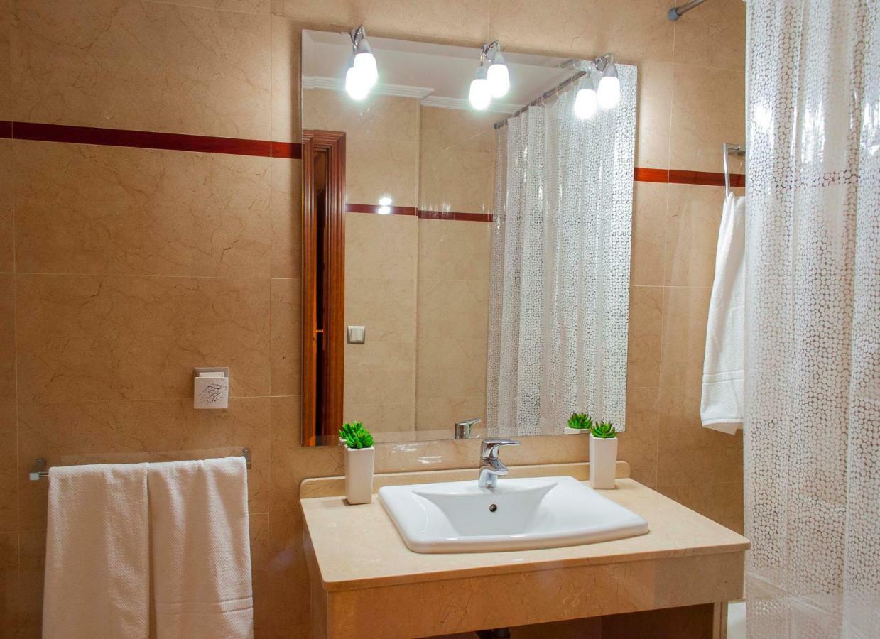 Apartamento Centrico Con Parking Privado コルドバ エクステリア 写真